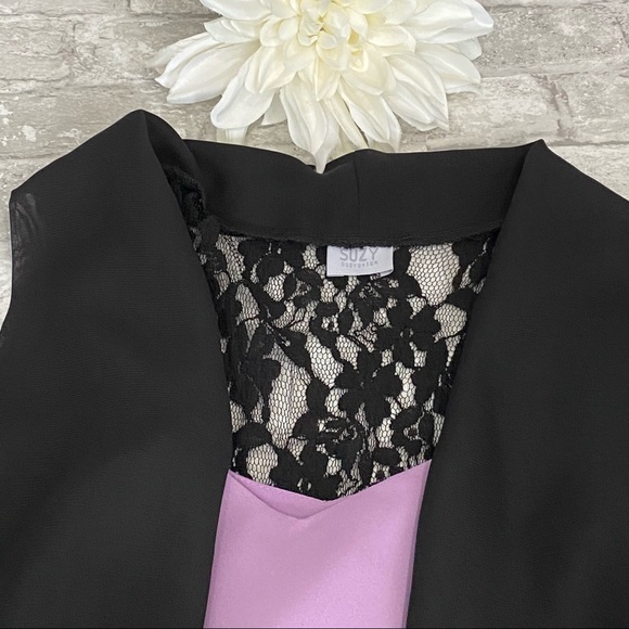 SOLD | Elegant & Sheer Suzy Shier Lace Vest - Picture 11 of 14
